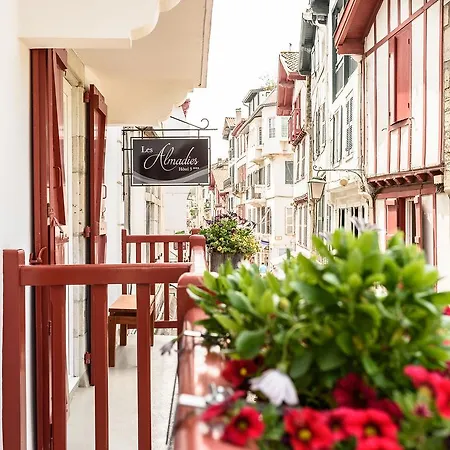 Hotel Les Almadies - Coeur De 3*