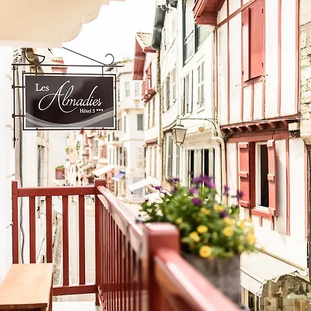 Les Almadies - Coeur De