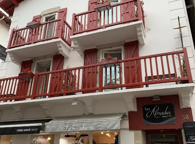 Les Almadies - Coeur De Hotel 3*