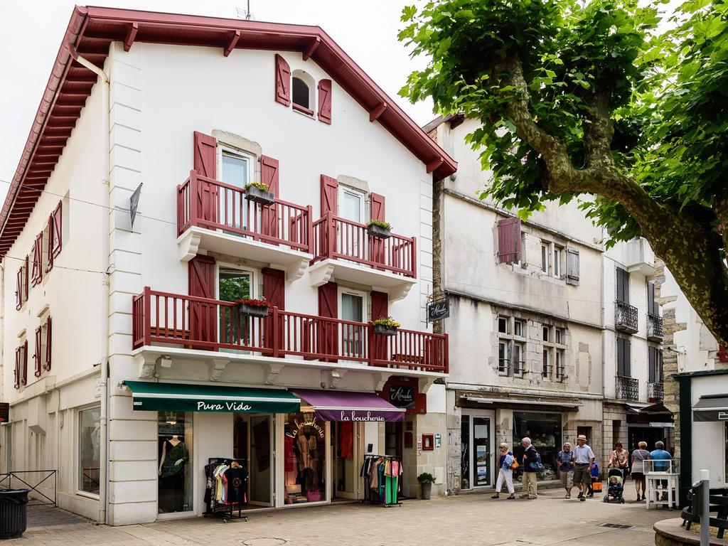 Hotel Les Almadies - Coeur De Saint-Jean-de-Luz, France - réserver ...